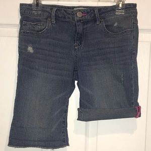 Aeropostale Light Wash Bermuda Shorts Size 7/8